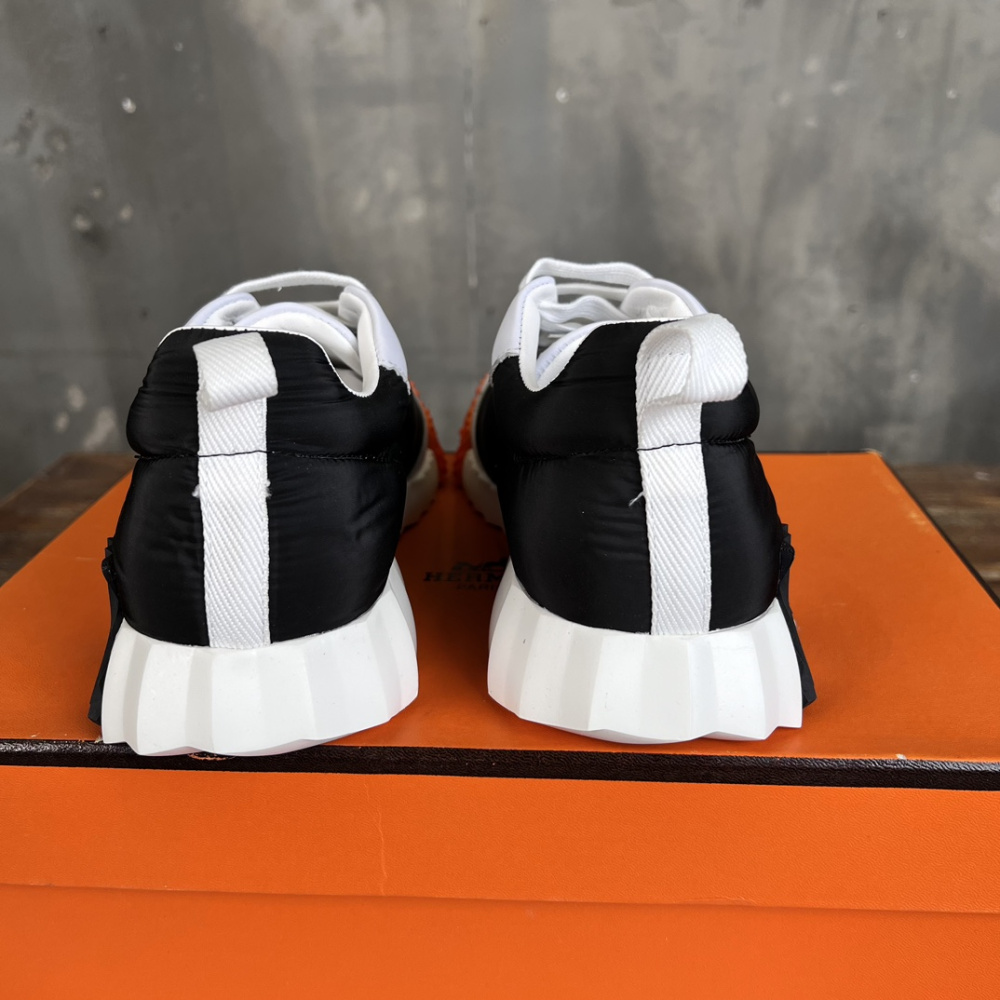 Tênis Hermès Bouncing Couro Preto/Branco/Laranja