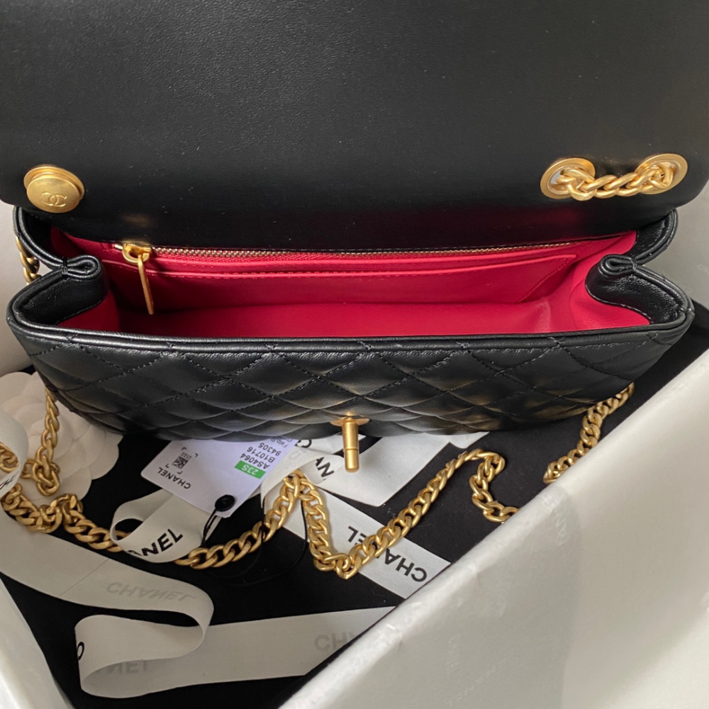 Bolsa Chanel Flap Preta 14.5X23.5X7CM