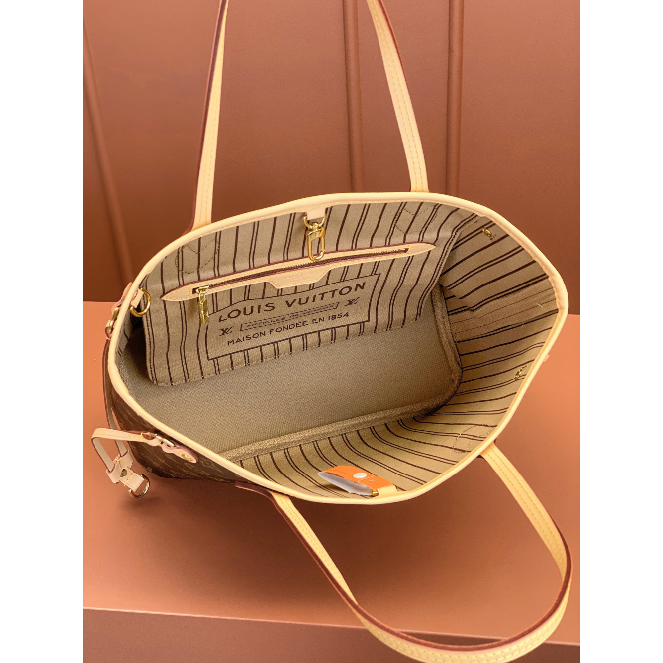 Bolsa Louis Vuitton Neverfull Monogram Canvas Interior Bege