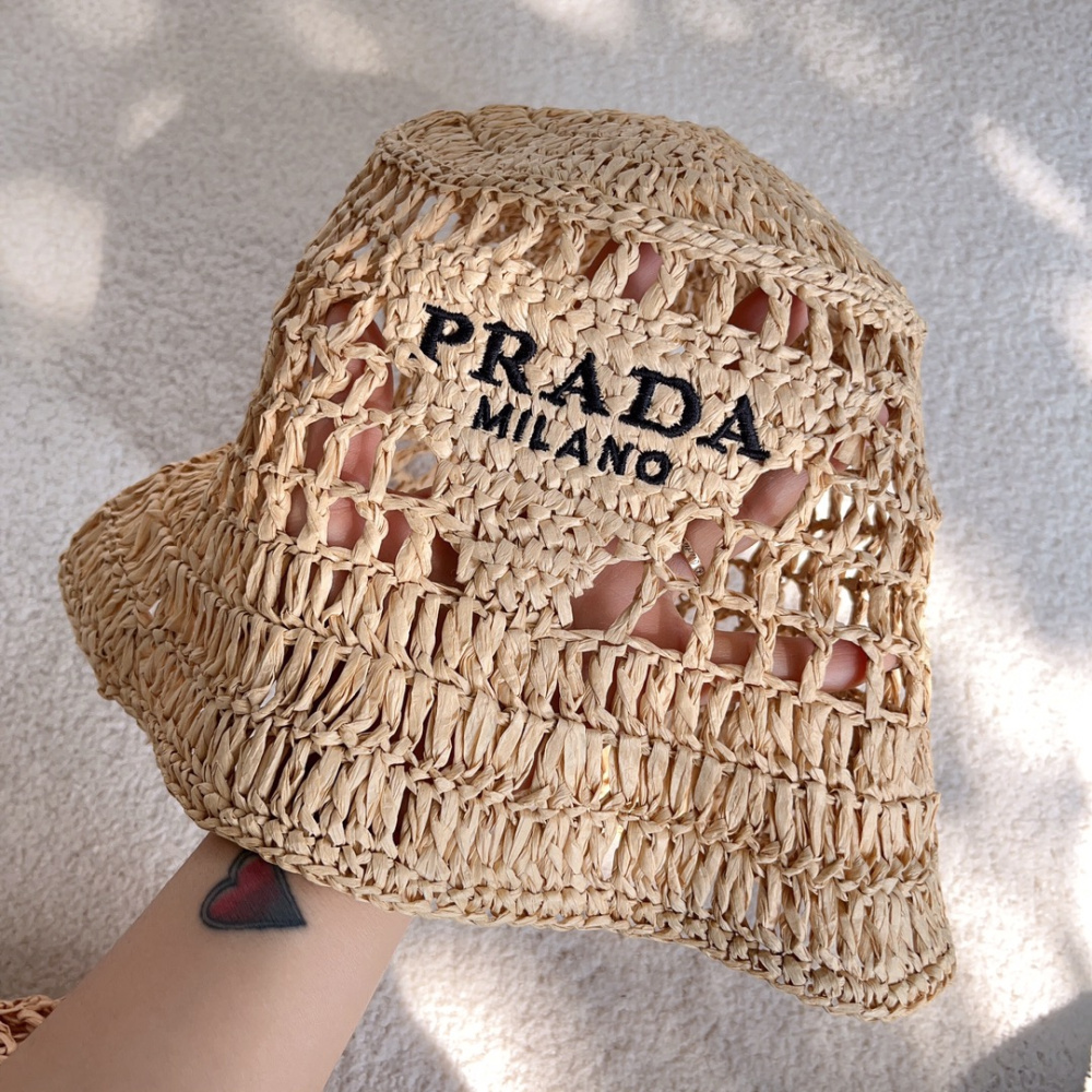 Bucket Prada em Tecido Efeito Ráfia Bege