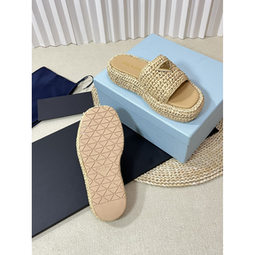 Sandália Prada FlatForm em crochê Bege
