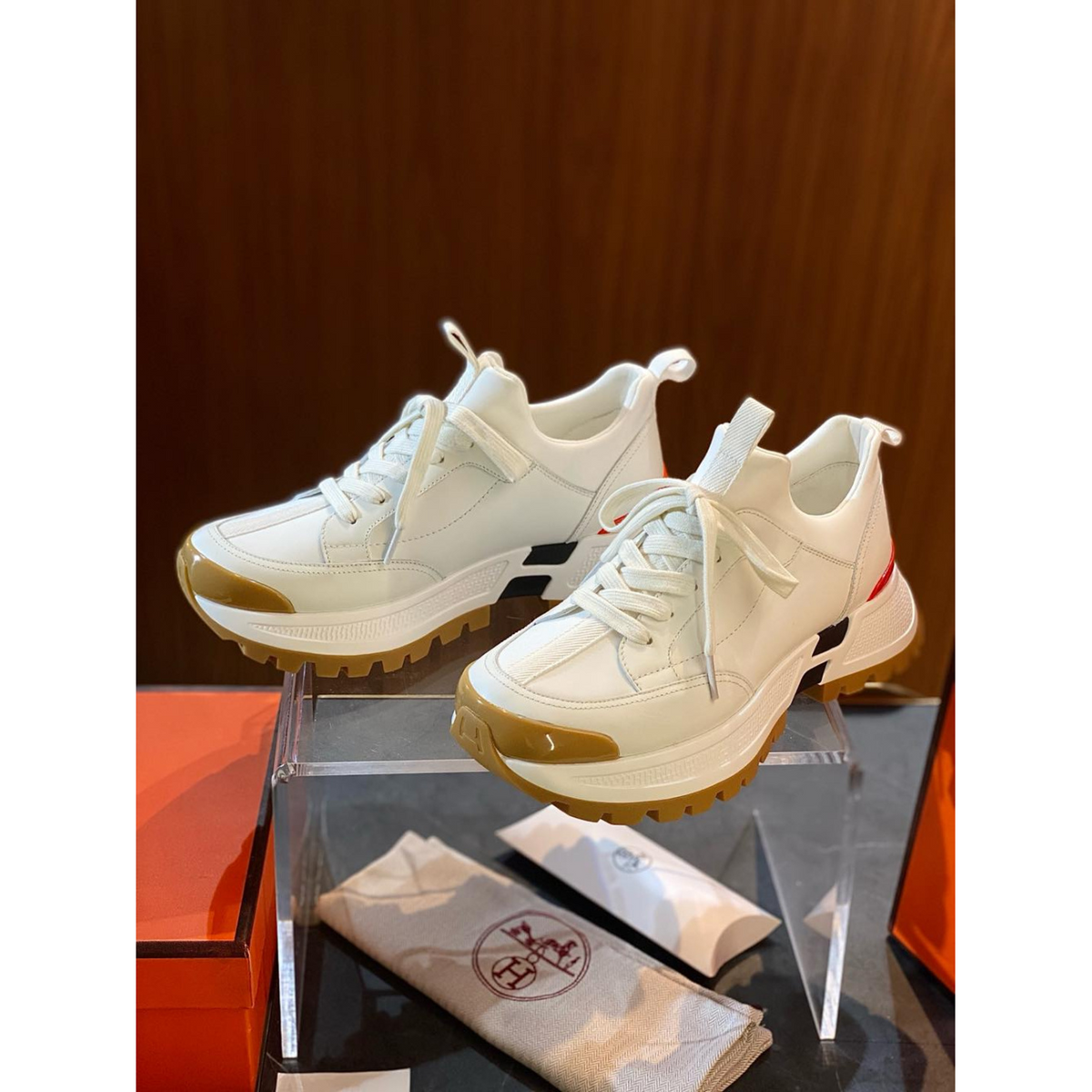 Tênis Hermès Boucing Jump Branco