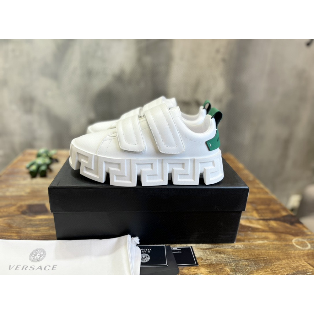 Tênis Versace Greca Labyrinth de Couro Branco/Verde
