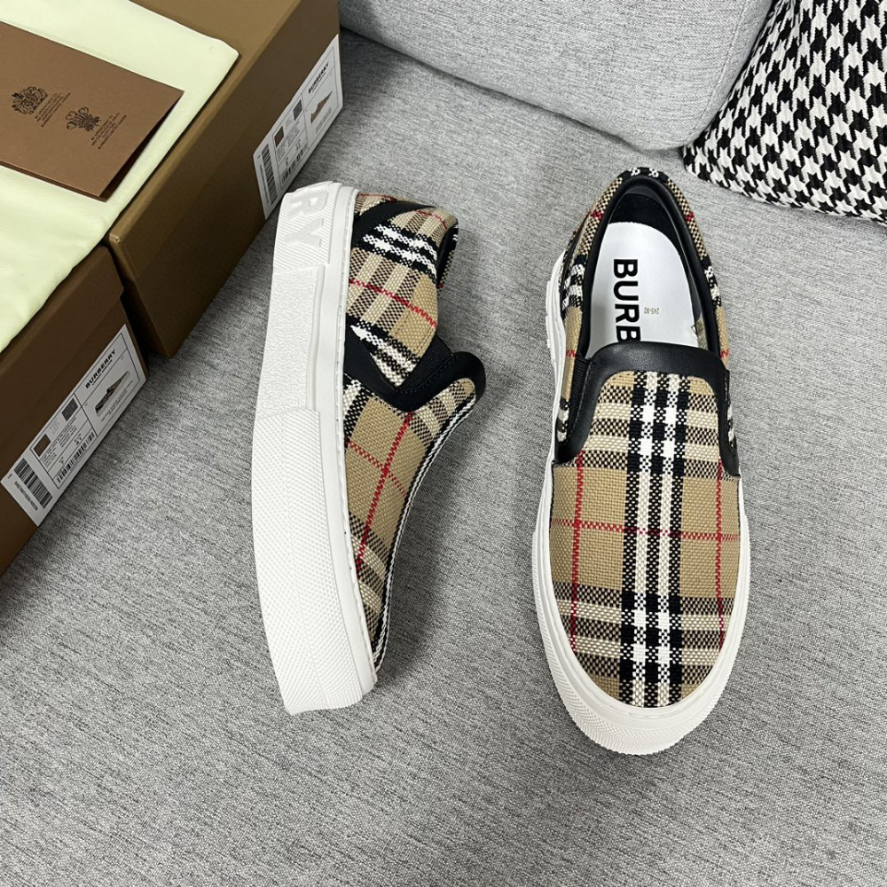 Burberry Tênis Cano Baixo
