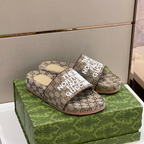 Gucci Chinelo North The Face