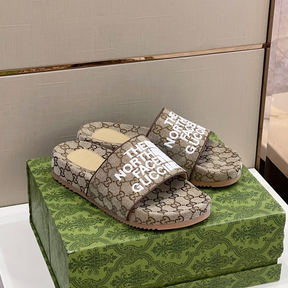 Gucci Chinelo North The Face