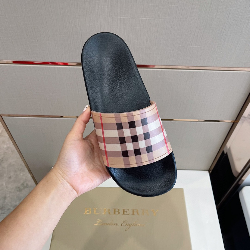 Burberry Slide