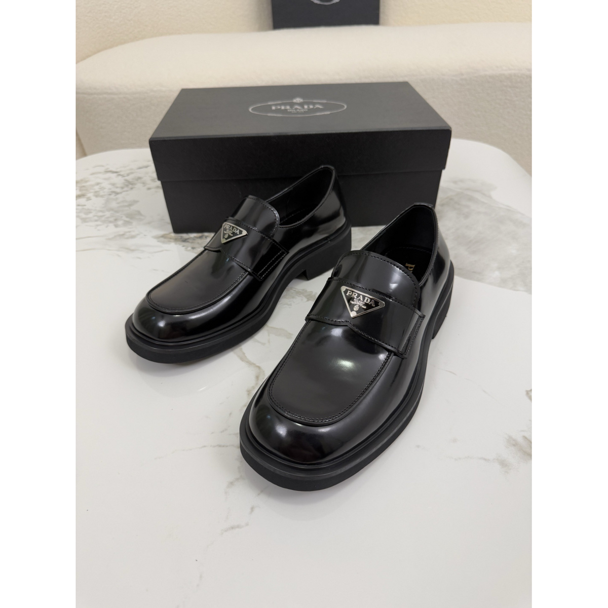 Loafer Prada em Couro envernizado Preto