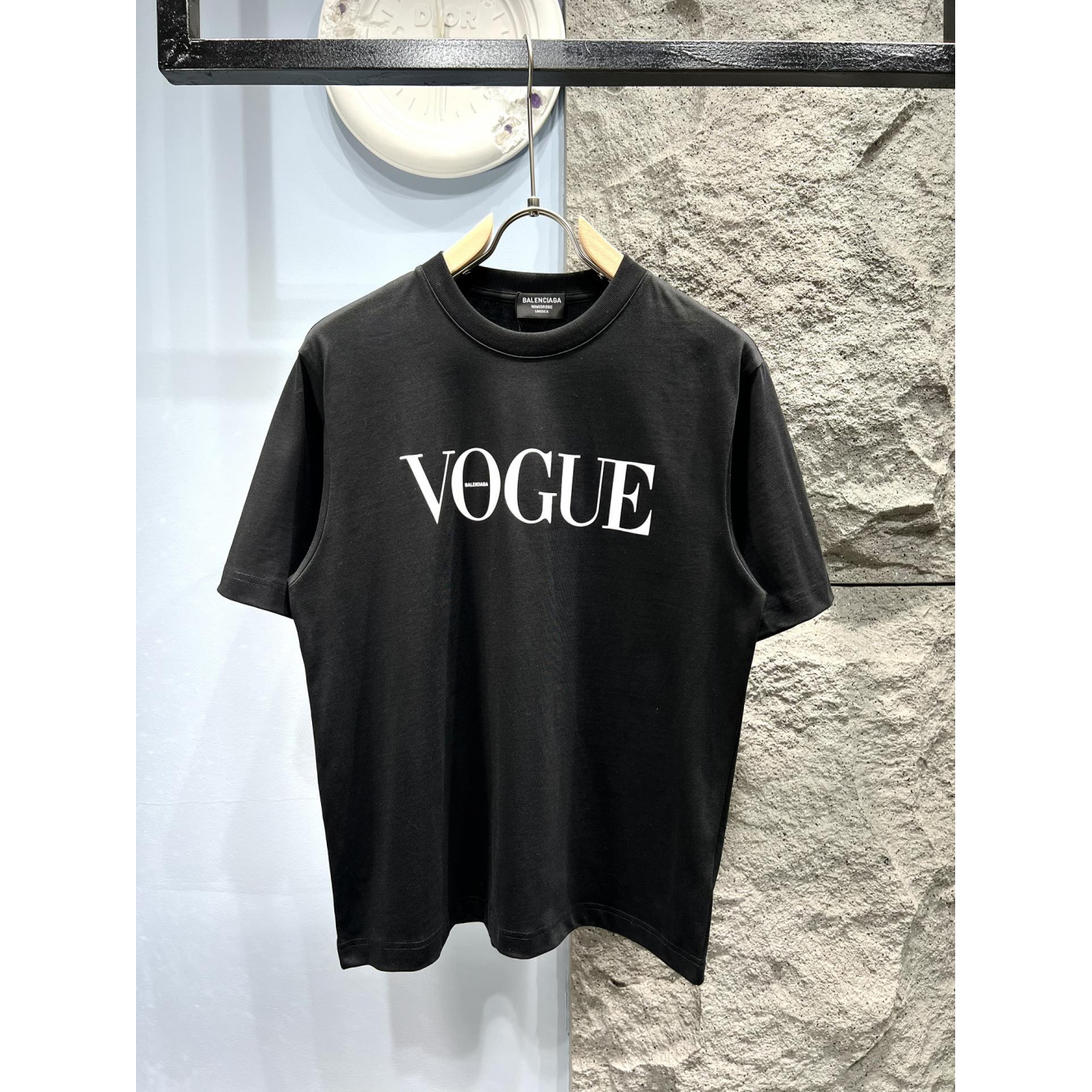 Camiseta de Algodão Balenciaga com estampa VOGUE Preta