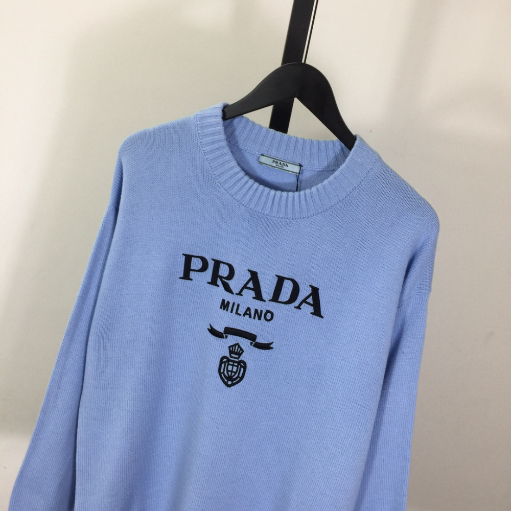 Moletom Prada com Logotipo Bordado Azul Claro