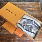 Tênis Louis Vuitton LV Trainer Tecido Preto/Cinza