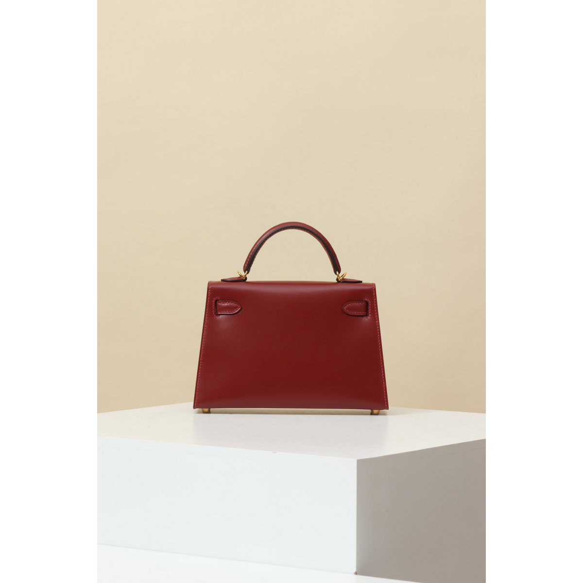 Bolsa Hermès Mini Kelly Ferragem Dourada Couro Liso 20x15x9cm