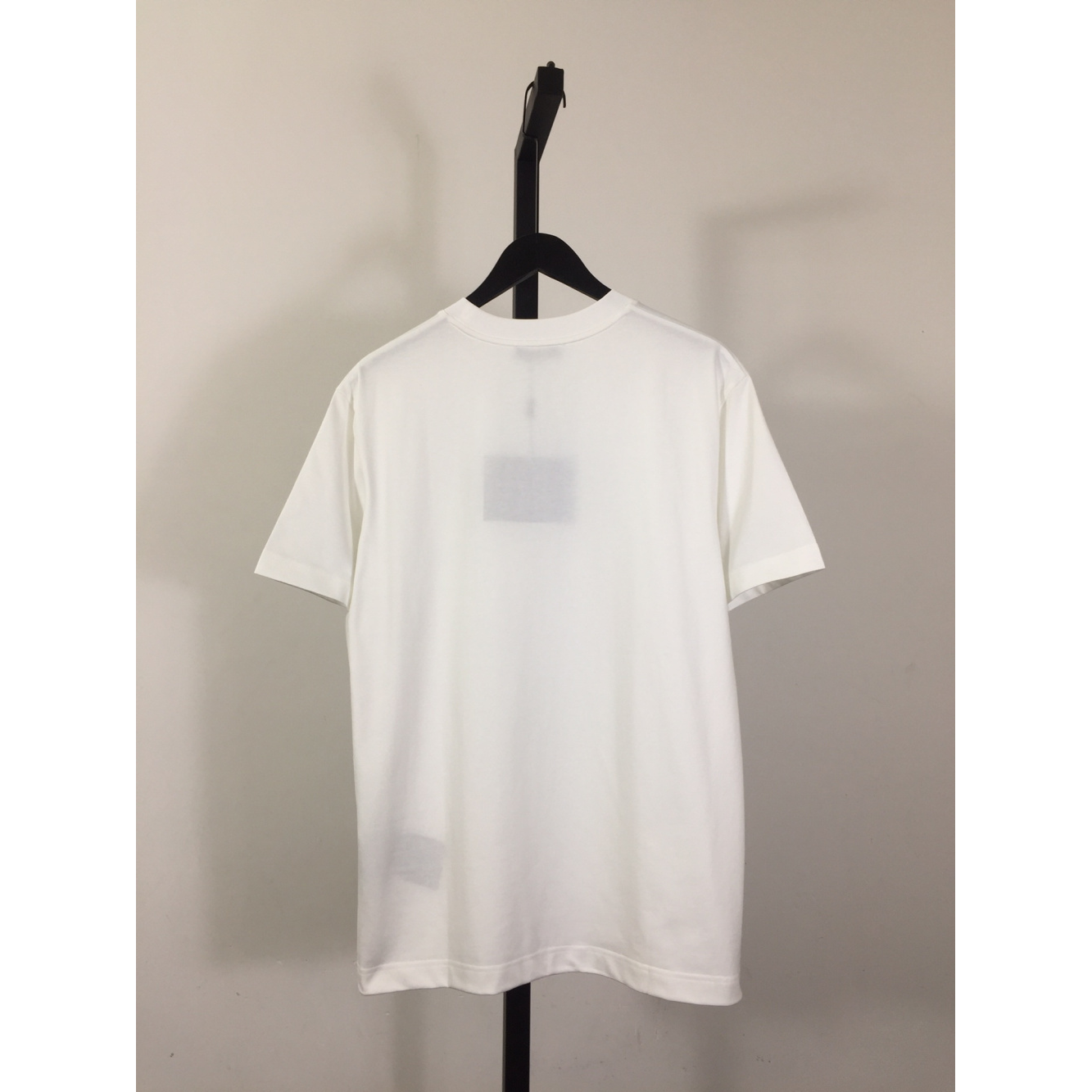 Camisa Prada em algodão com nome Bordado em Bolso Lateral Superior Branca