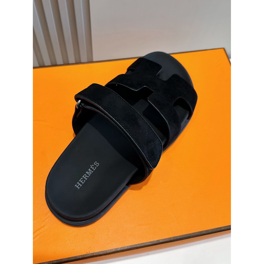 Sandália Hermès Chypre em Camurça Preto