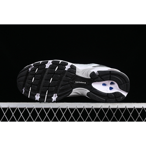 NB530 WHITE/GREY/SILVER/BLACK