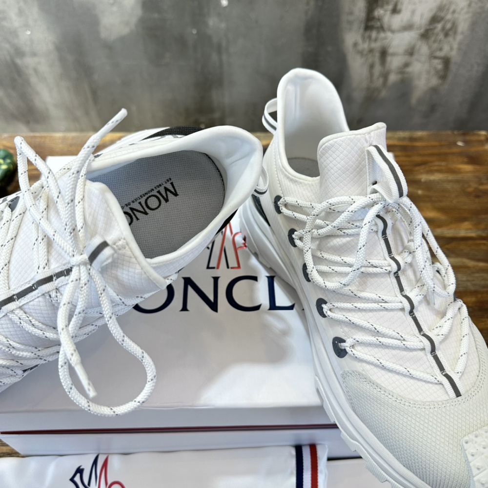 Tênis Moncler Trailgrip Lite 2 Low Top com Cadarço Branco