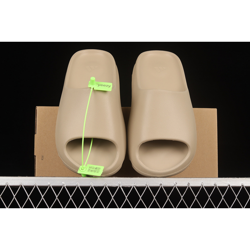 YEEZY SLIDES BROWN