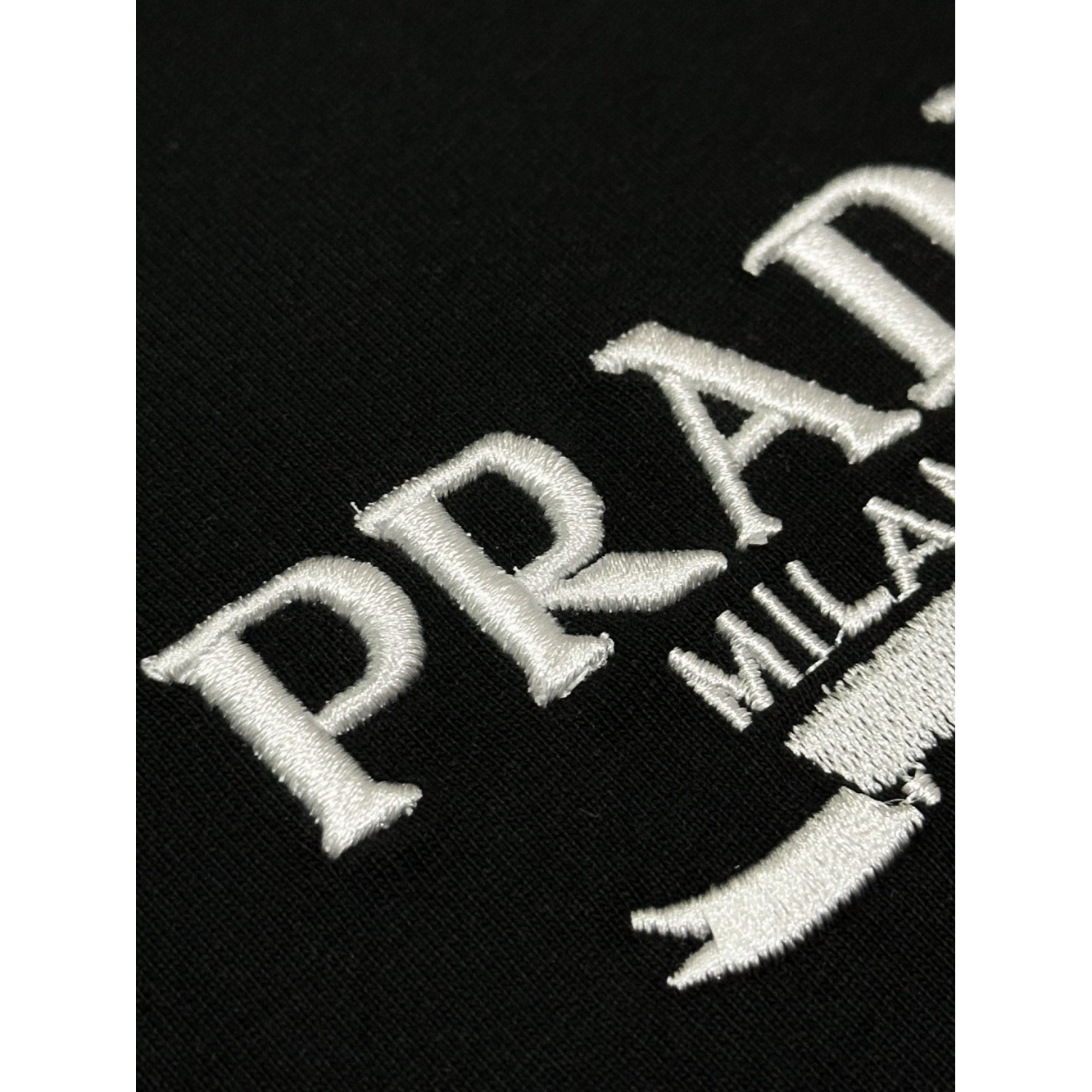 Camisa Prada em algodão com Bordado Prada Preta