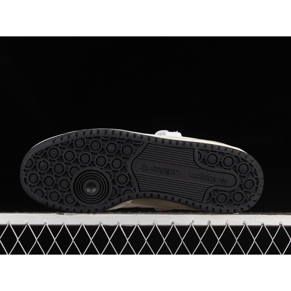 FORUM LOW CLOUD WHITE/WONDER OXIDE/CORE BLACK