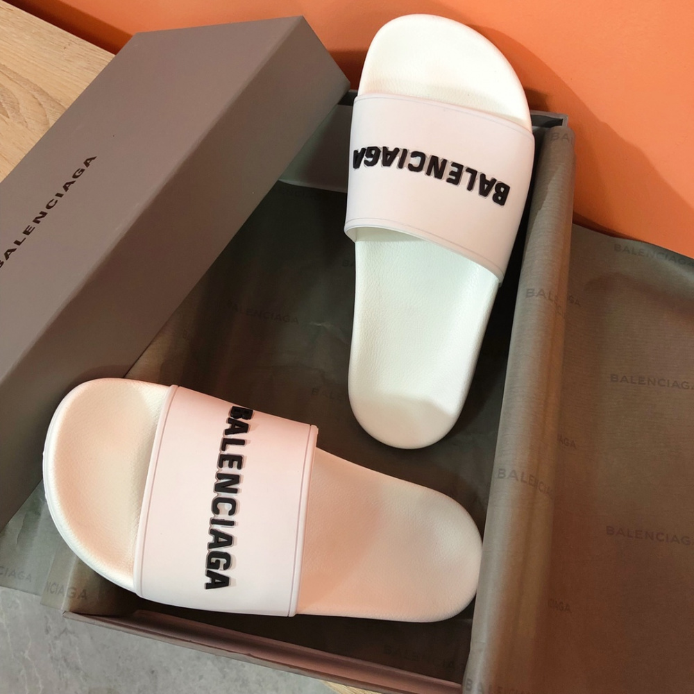 Chinelo/Sandália Balenciaga