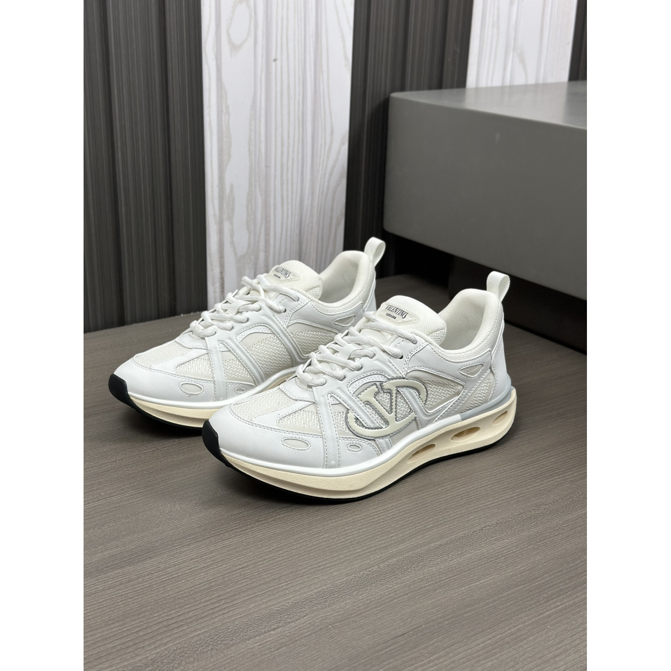 Tênis Valentino Garavani Easy Jog Branco