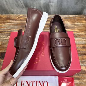 Valentino Garavani Leisure Flows Leather Loafers Marrom