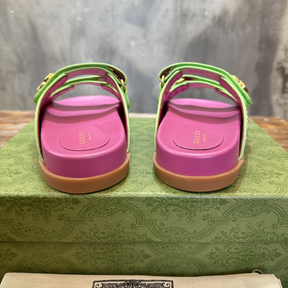 Sandália Gucci Double G-plaque em Raffia Verde/Rosa
