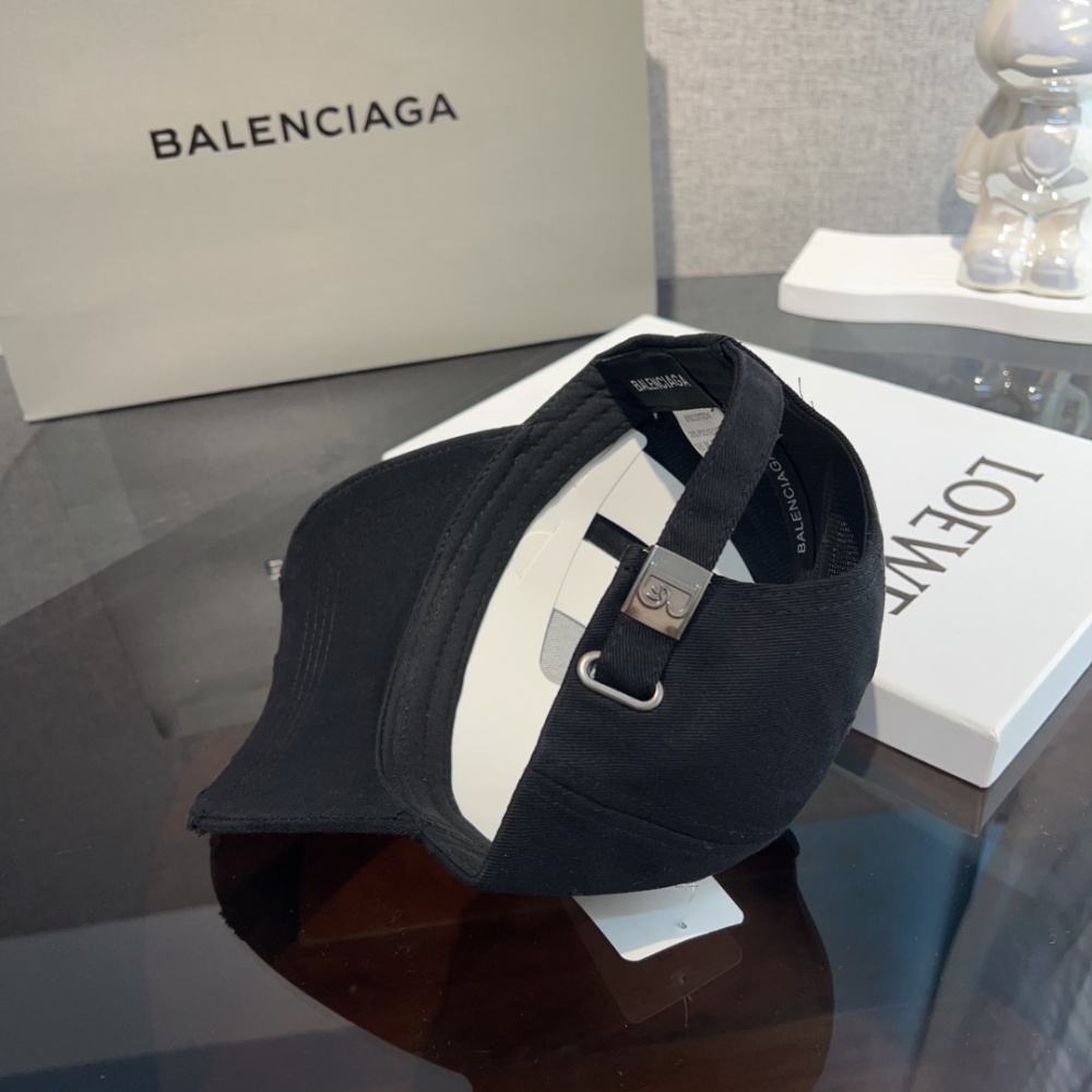 Boné Balenciaga em Tecido Algodão Preto