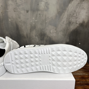 Tênis Valentino Garavani Rockstud VLTN