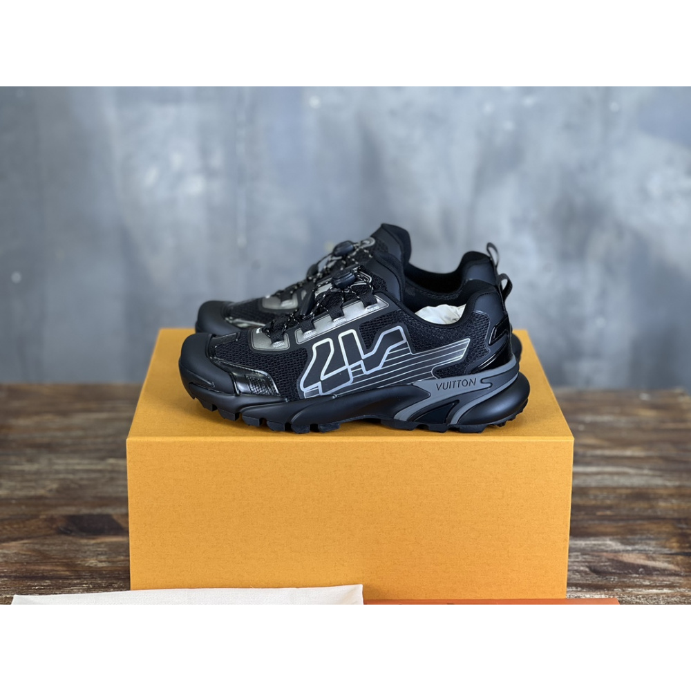 Tênis Louis Vuitton Runner Tatic Preto