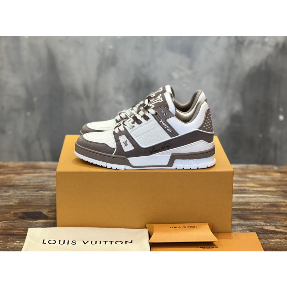 Tênis Louis Vuitton LV Trainer Couro Marrom/Branco