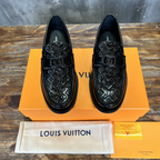 Louis Vuitton Loafer Major Couro Preto Monogram em Relevo