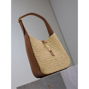 Bolsa Saint Laurent YSL Le 5 à 7 pequena flexivel em Ráfia e Couro 23×22×8.5cm