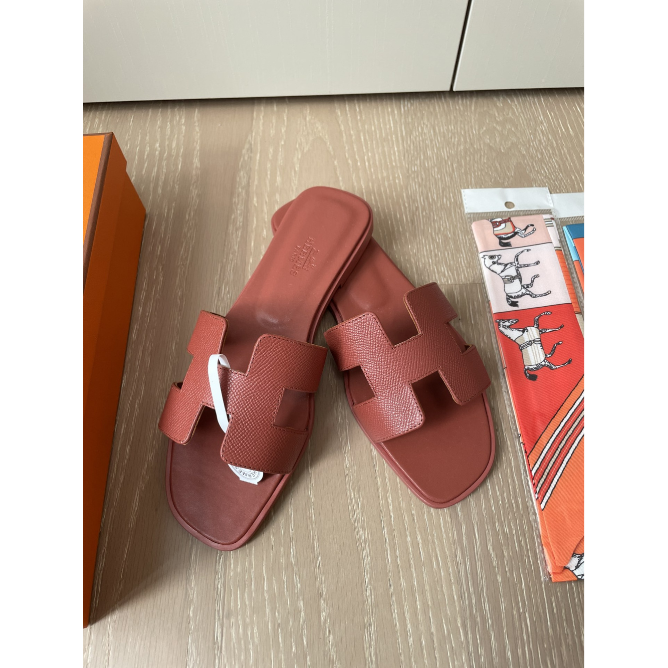Sandália Hermès Oran Vermelho