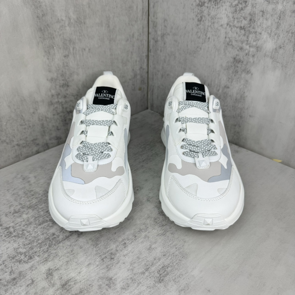 Tênis Valentino Garavani True Act Sneakers Branco/Cinza