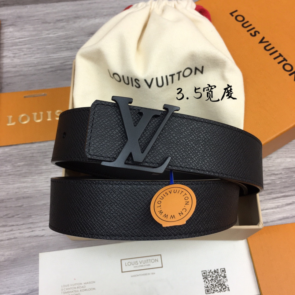 Cinto Louis Vuitton Initiales Preto 4.0cm