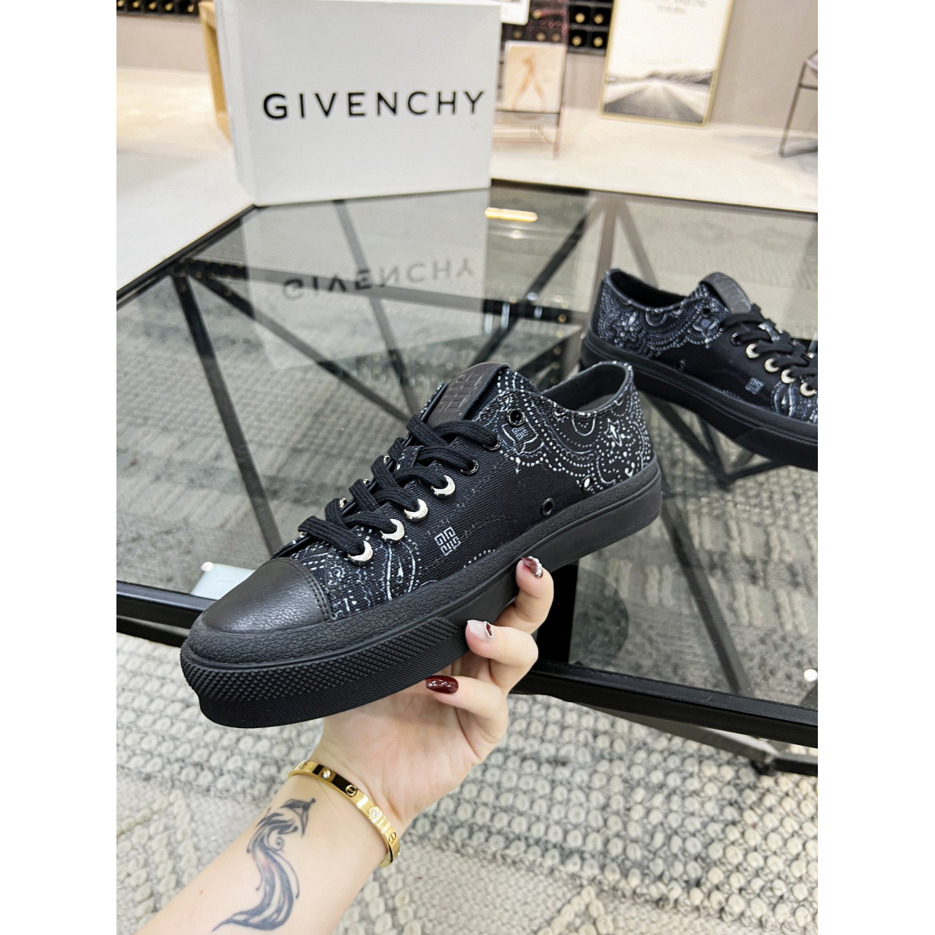 Tênis Givenchy Black