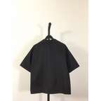 Camisa Prada em Re-Nylon com mangas curtas e Logotipo triangular em metal esmaltado