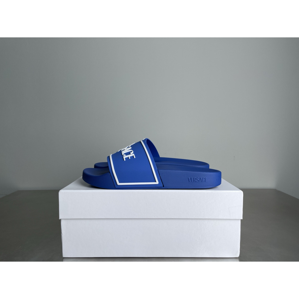 Chinelo Slide Versace Azul com escrita Branca