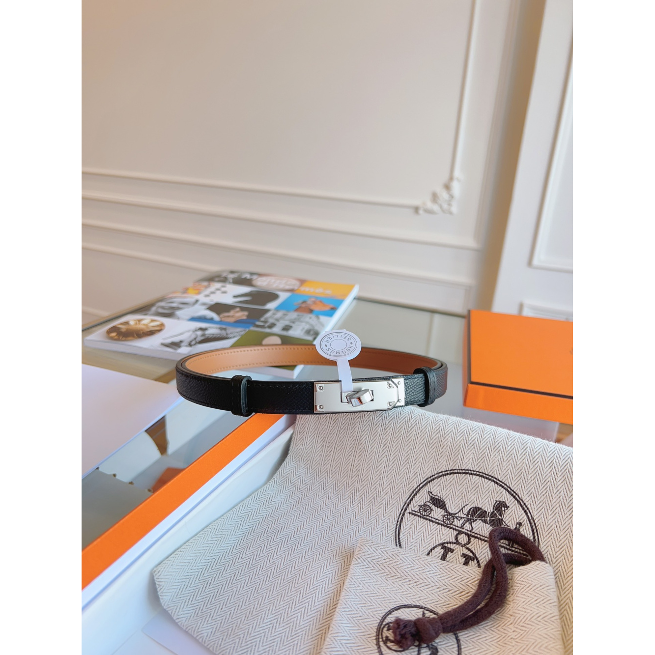 Cinto Hermès Kelly em Couro Preto com Fivela Kelly Prata 1.8cm