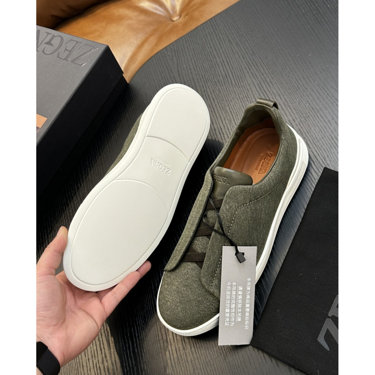 Zegna Triple Stitch em Tecido Verde Militar