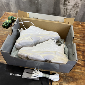 Balenciaga Triple S Branco