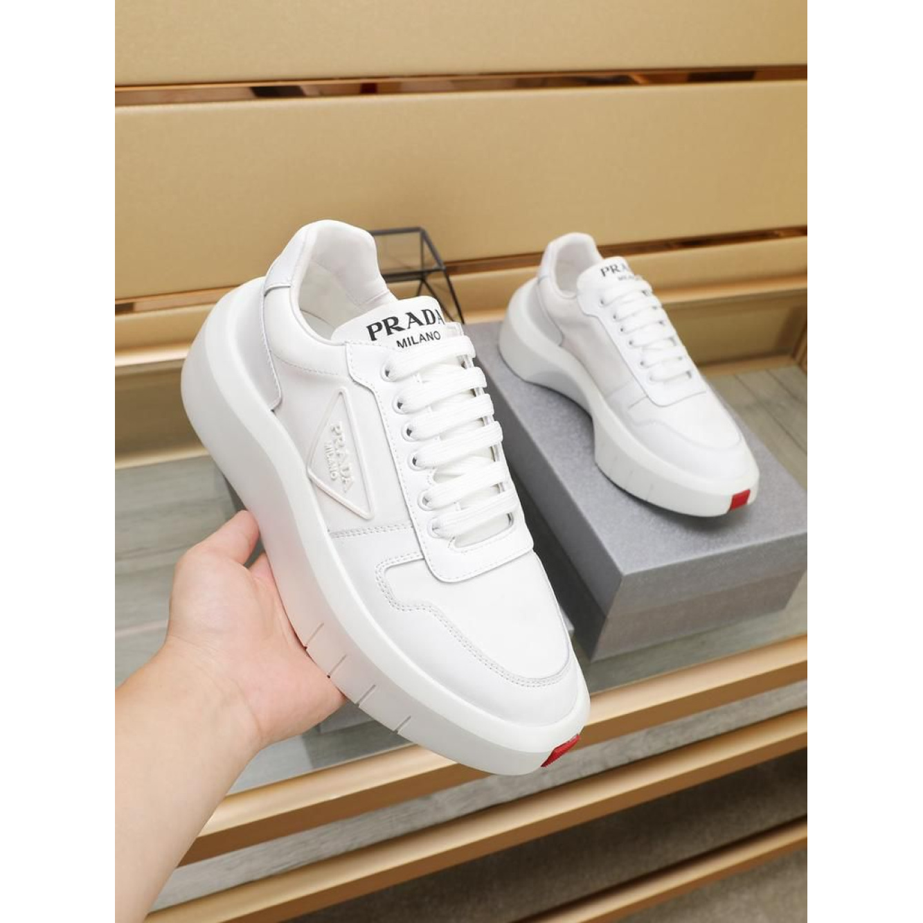 Prada Tênis em Branco