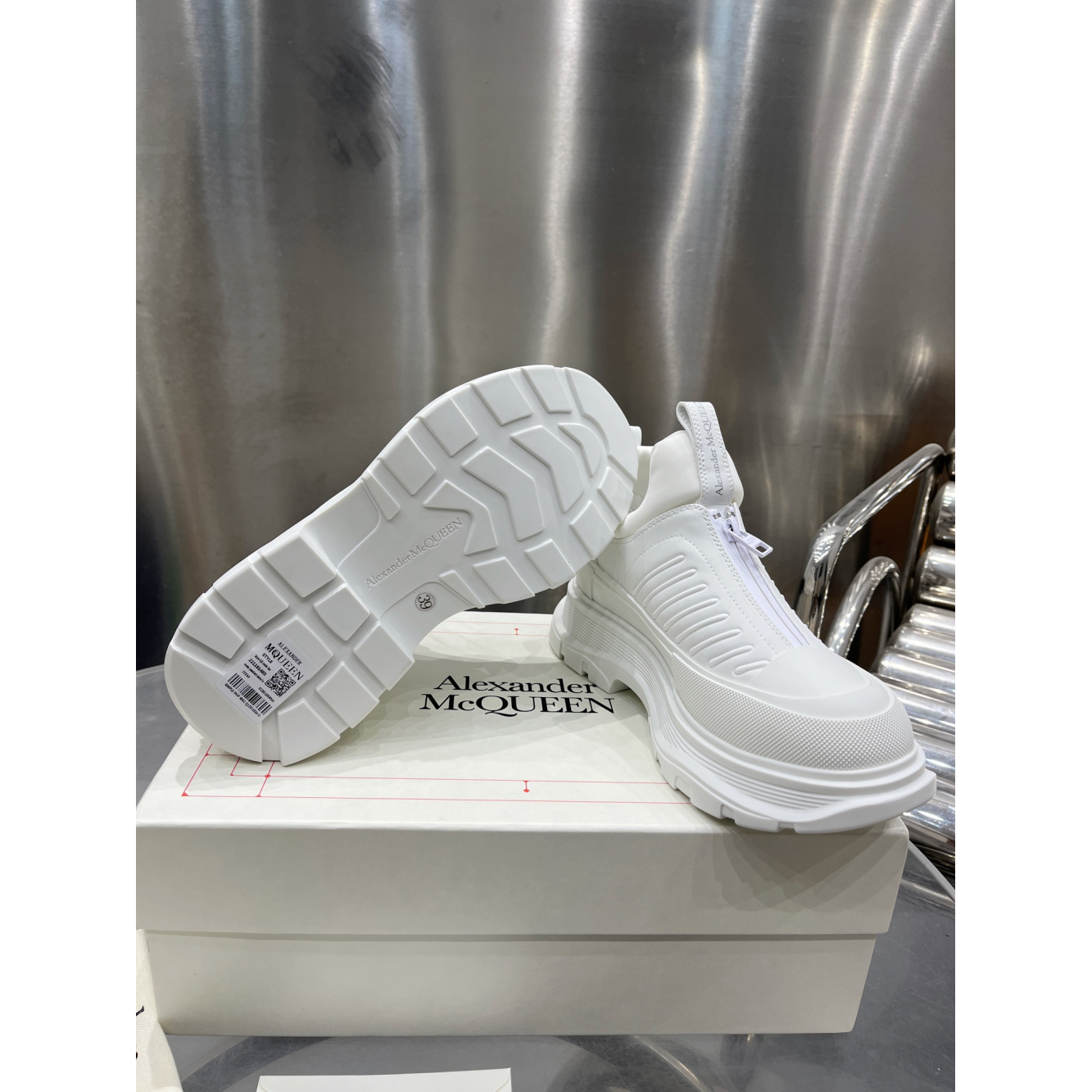 Tênis Alexander Mcqueen Tread Slick Branco