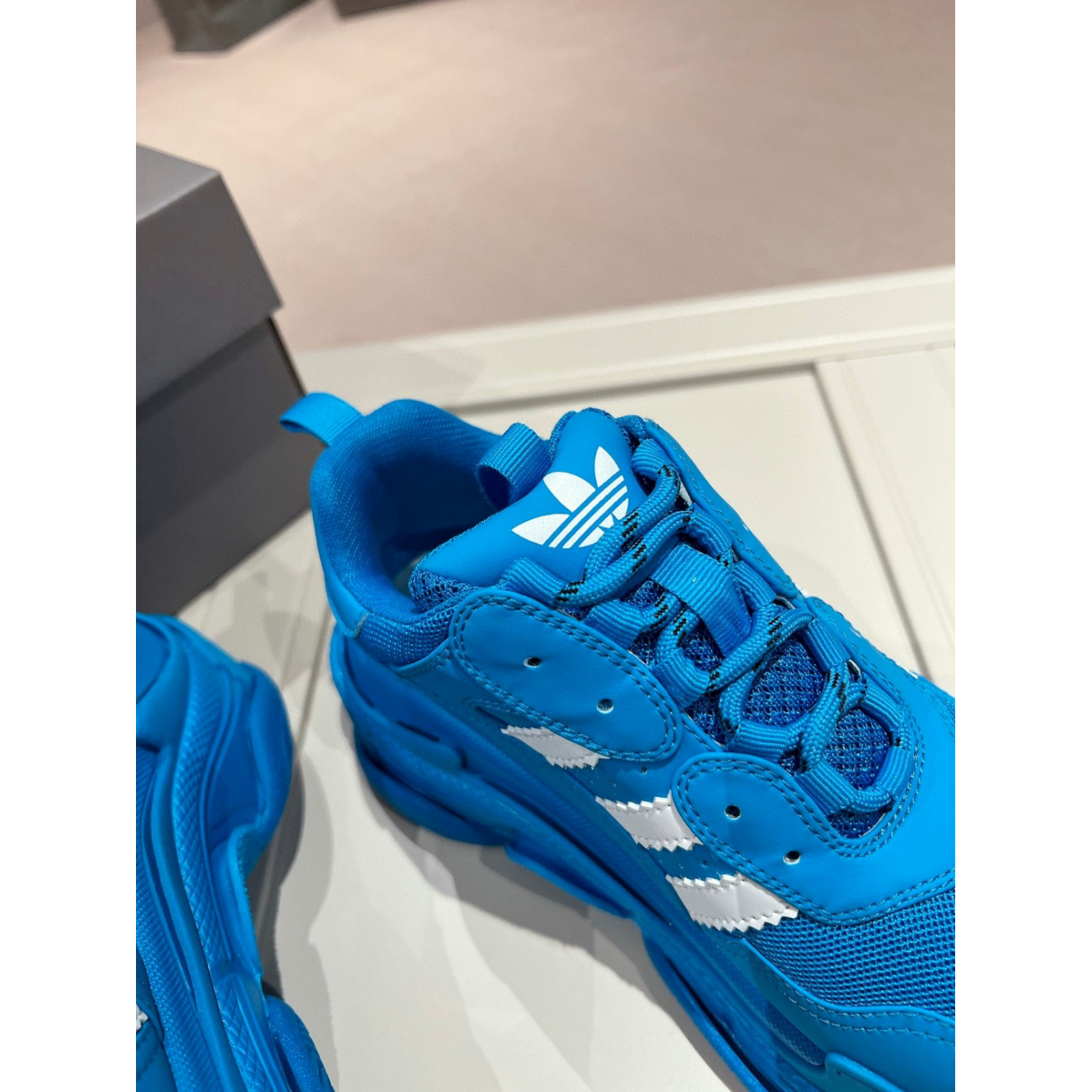 Balenciaga Triple Azul