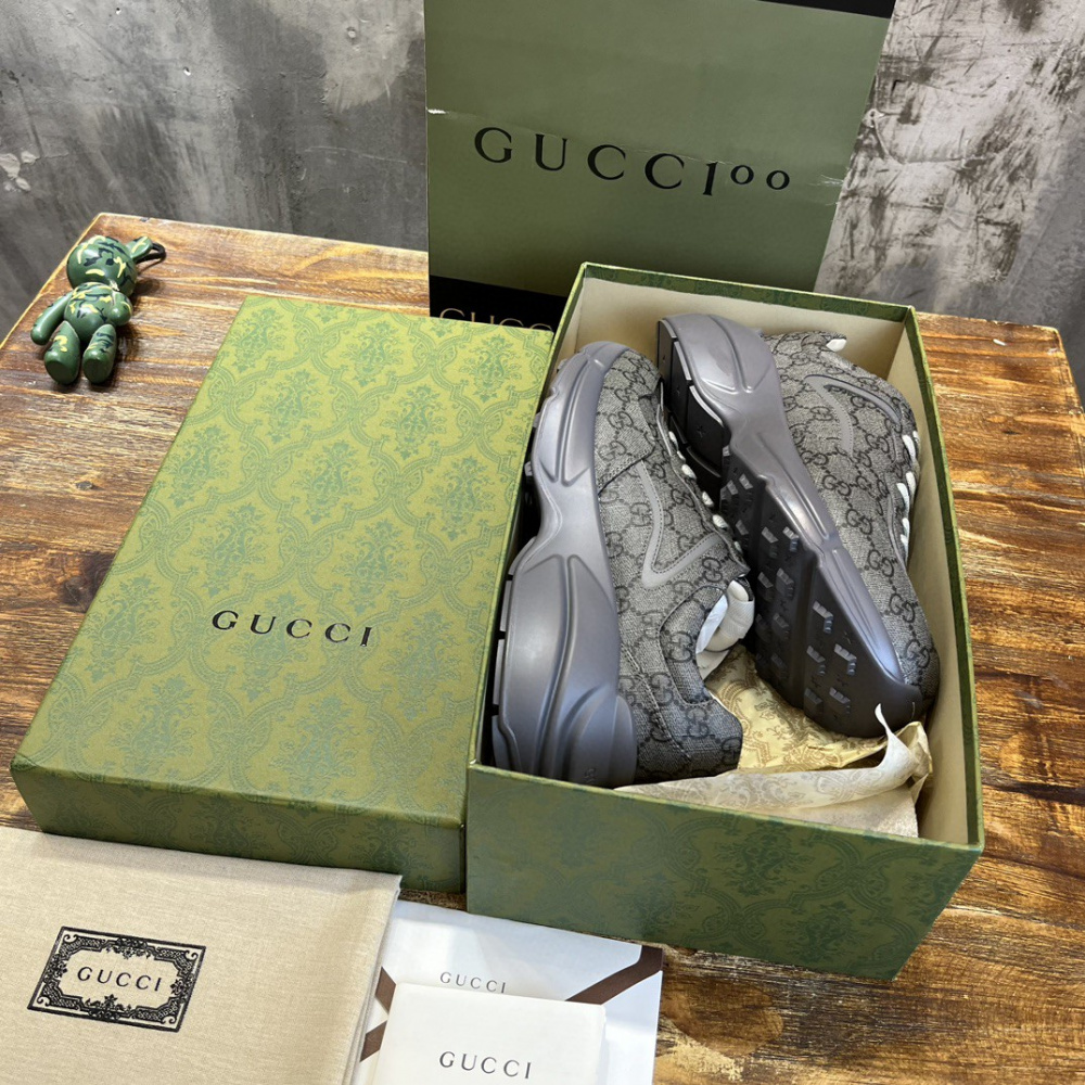 Tênis Gucci Rhyton  Verde Oliva