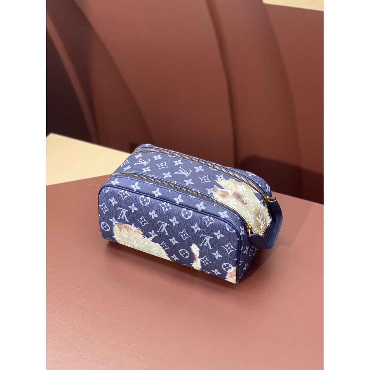 Necessaire Louis Vuitton LV Couro Monogram Denim Azul 28x15x16.5cm
