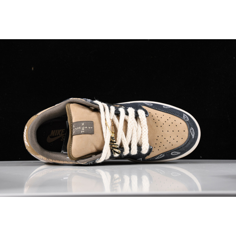 SB DUNK LOW TRAVIS SCOTT BLACK/PARACHUTE