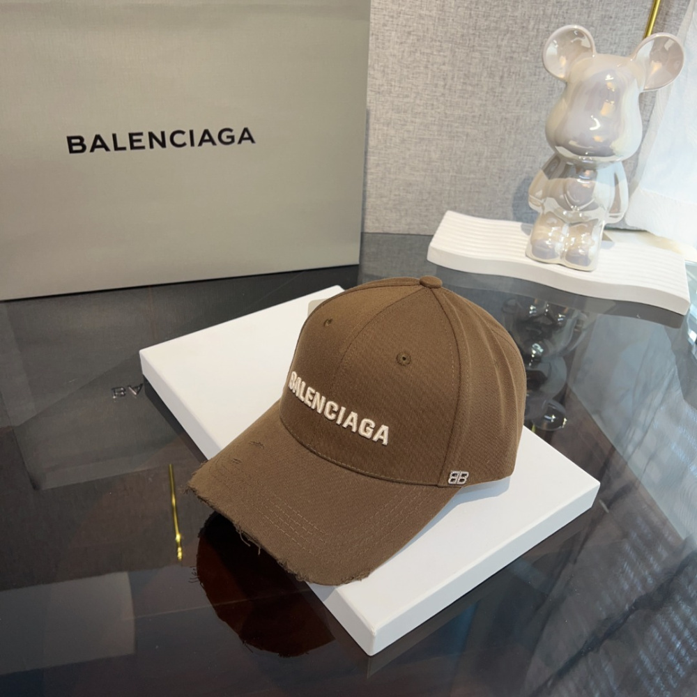 Boné Balenciaga em Tecido Algodão Marrom