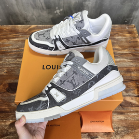 Tênis Louis Vuitton LV Trainer Tecido Preto/Cinza